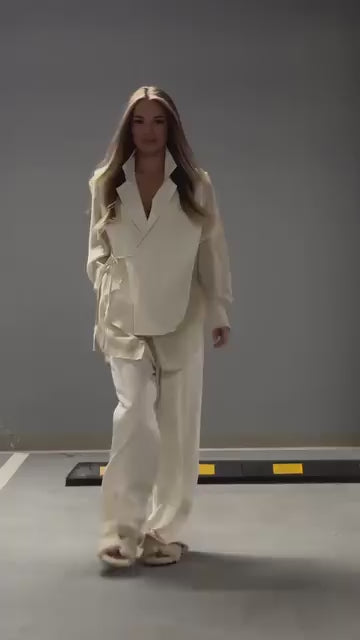 Ensemble Tailleur Asymétrique